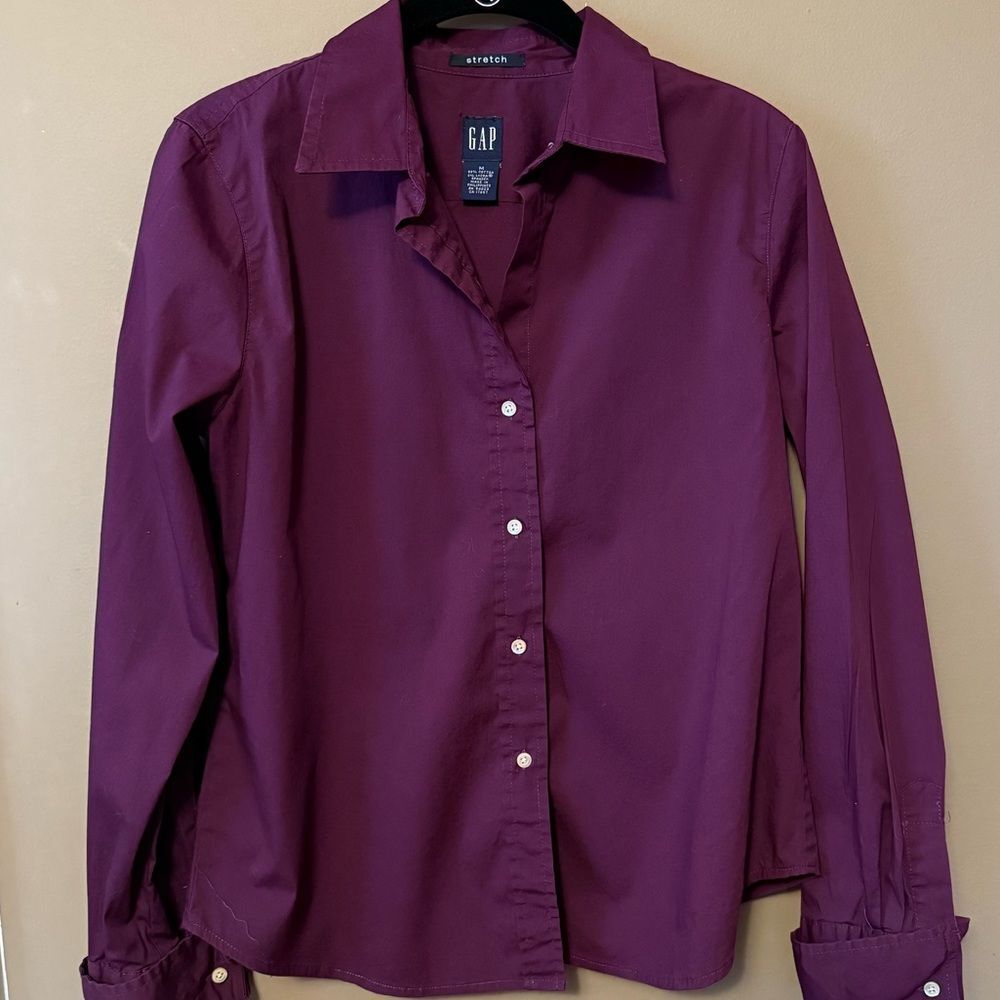 GAP Button Down Purple Casual Collared Shirt Womens Size Medium Office Work